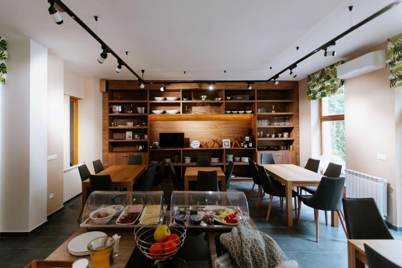 Eper Apartman Szeged Esterno foto