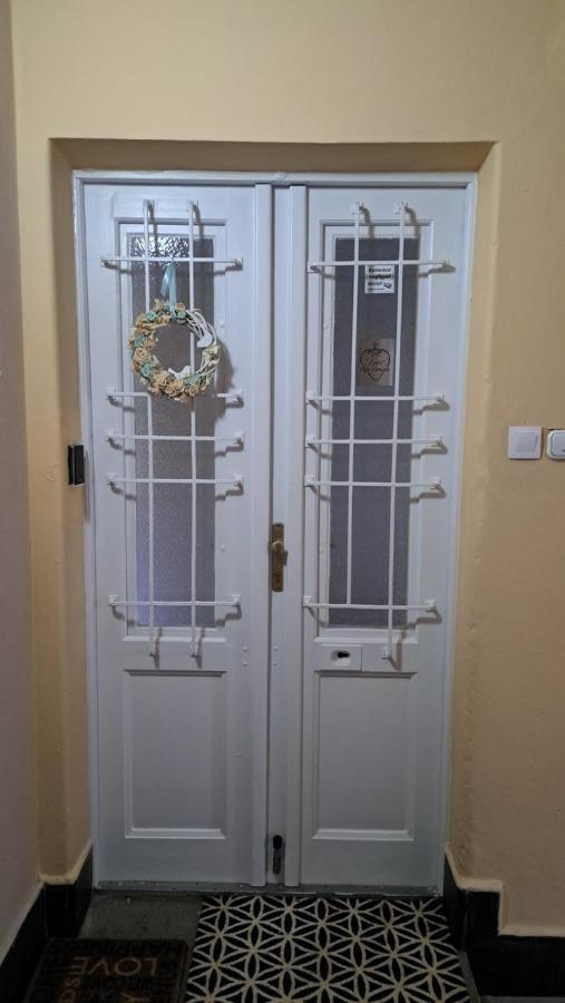 Eper Apartman Szeged Esterno foto