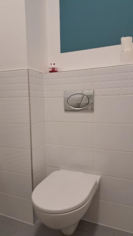 Eper Apartman Szeged Esterno foto