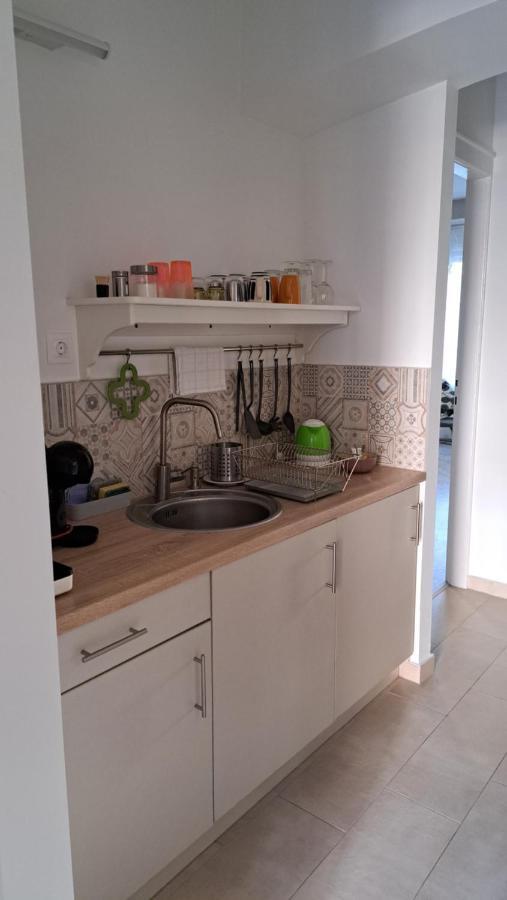 Eper Apartman Szeged Esterno foto
