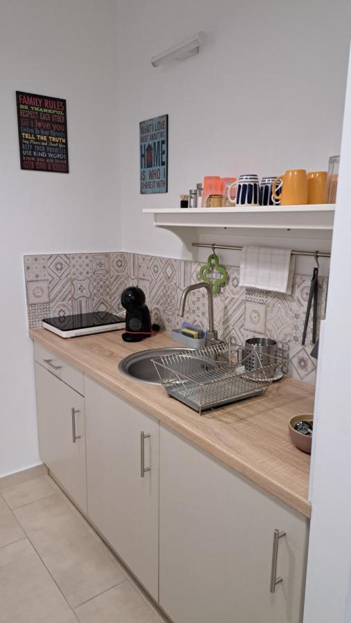Eper Apartman Szeged Esterno foto